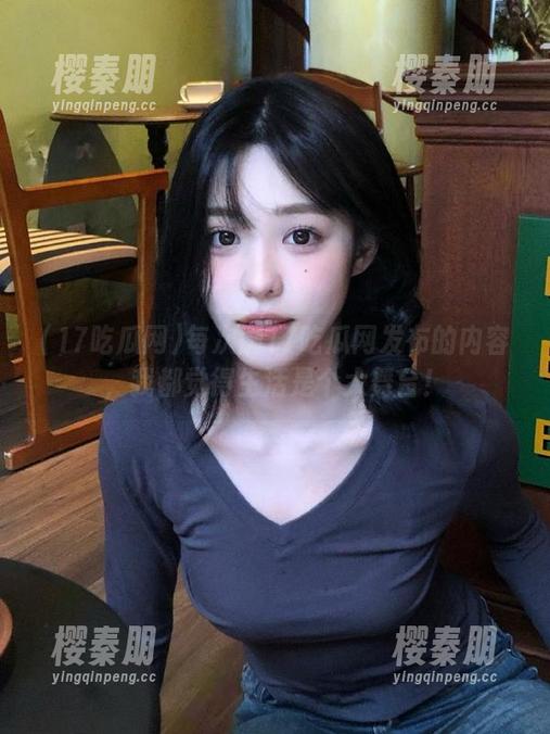 每次刷17吃瓜网发布的内容，我都觉得生活是个大舞台！