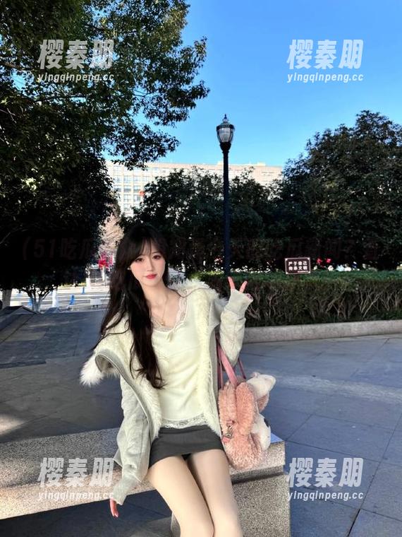 想知道今天的吃瓜新闻？直达51吃瓜群众，周末陪你狂欢！