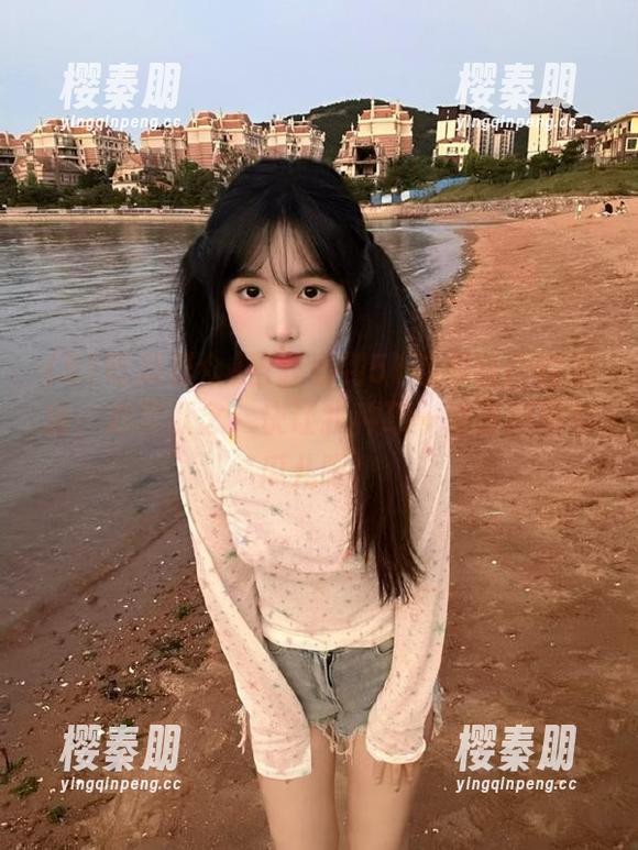 51吃瓜群众 当我看到51吃瓜群众的地址,心里默念:快让我种草一波最新潮的瓜儿吧!