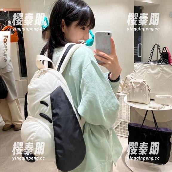 嘘看，屏幕上“www.黑料”链接闪闪发光，像一颗扔进水里的小石子，波纹不断！