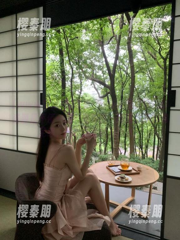 www吃瓜网 谁说“www吃瓜网”的资源是不值一提?看看我一刷新更新的满足感,就知道我在说什么。