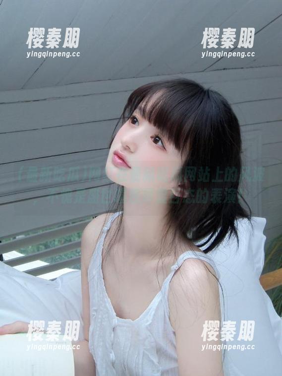 网红在最新吃瓜网站上的风波，不愧是盛世喧嚣尽显百态的表演！