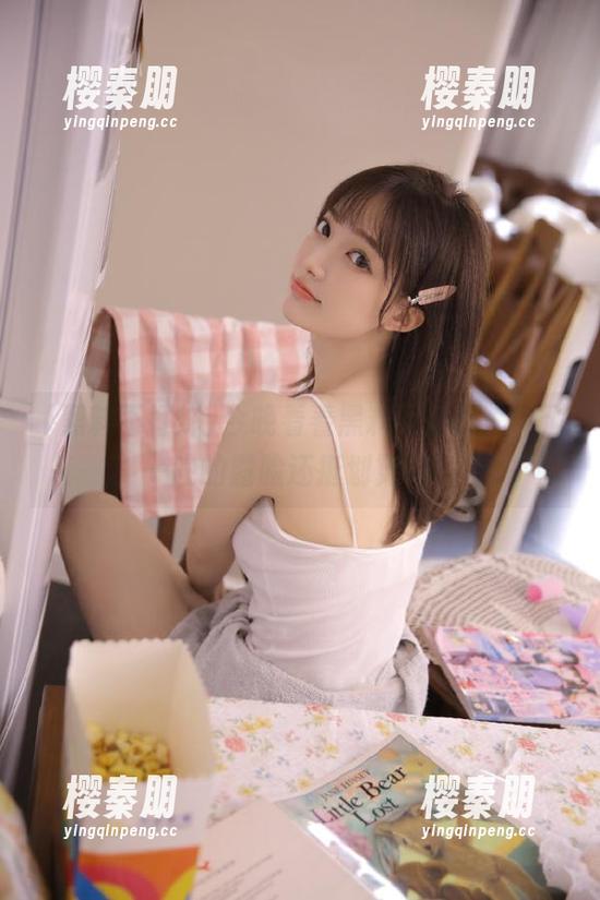 今晚看看黑料不打烊，6万一晚的露脸还挺划算啊？