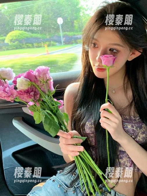 在线直播黑料社发布现场，瓜吃得我停不下来的节奏！