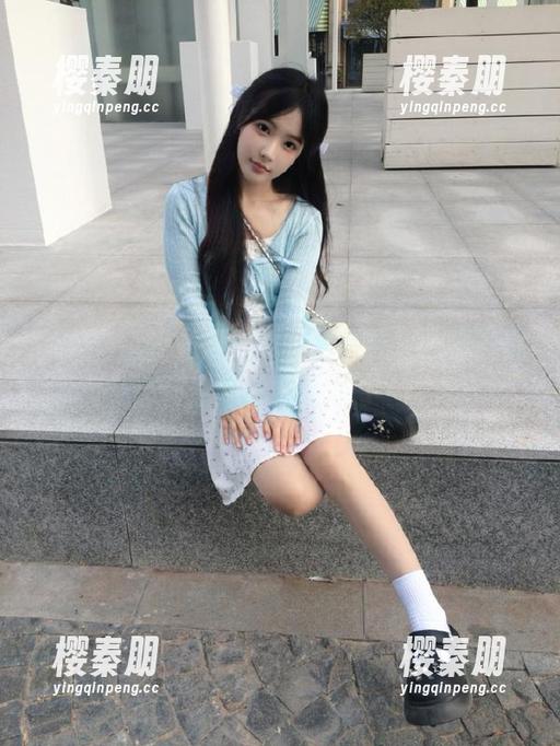 只需轻点，黑料社区网页直接带你溜向“八卦之门”！