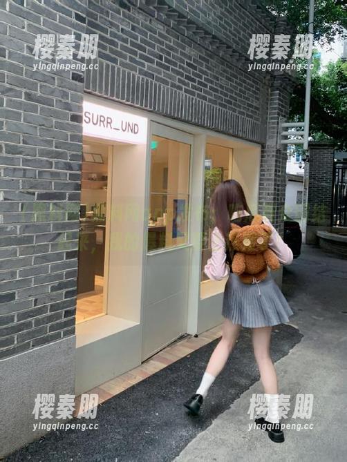 黑料网app发布：吃瓜群众团结起来，我的爆料又要上热搜了！